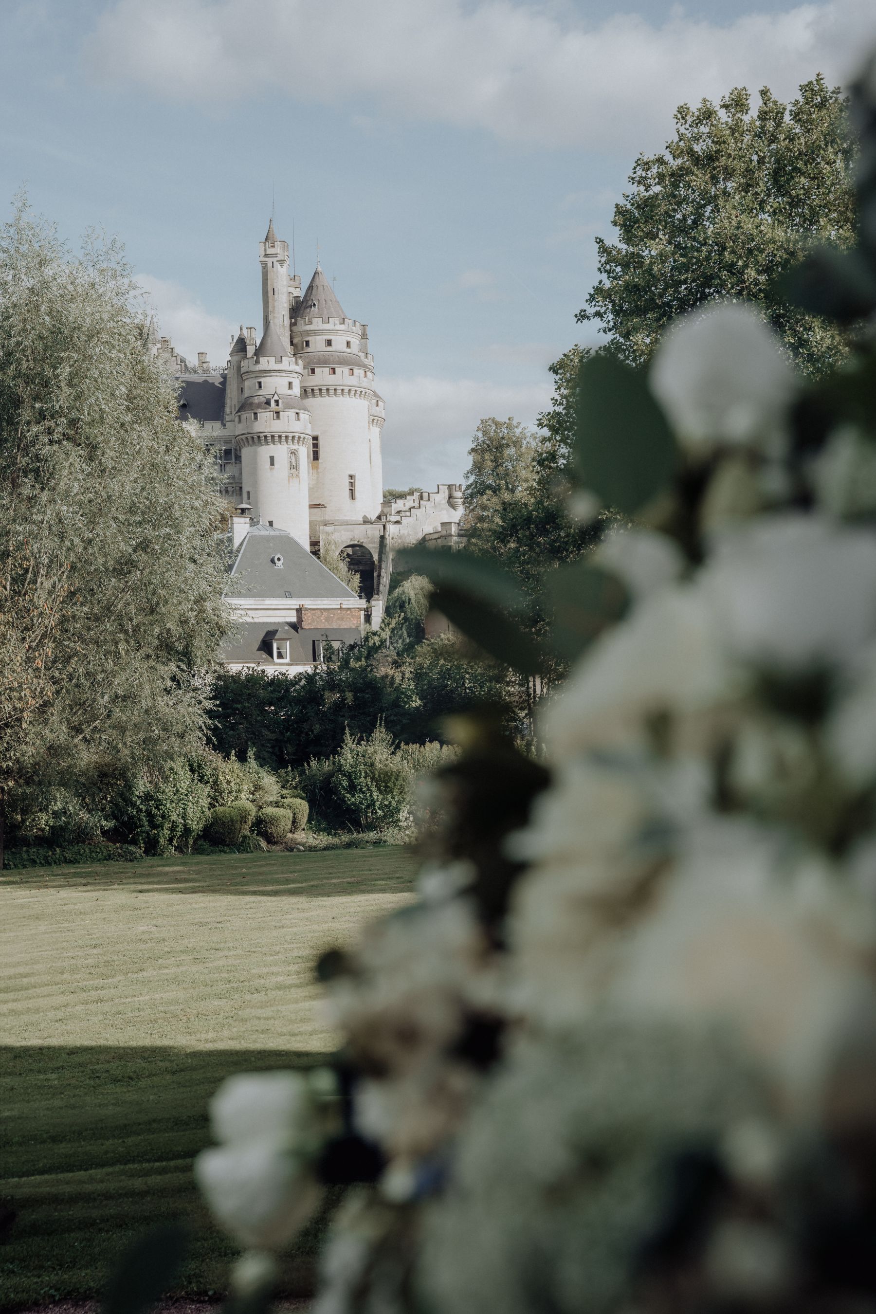 Mariage au Domaine des Thermes à Pierrefonds, Oise – préparatifs en famille – photographe Karen Garuchet