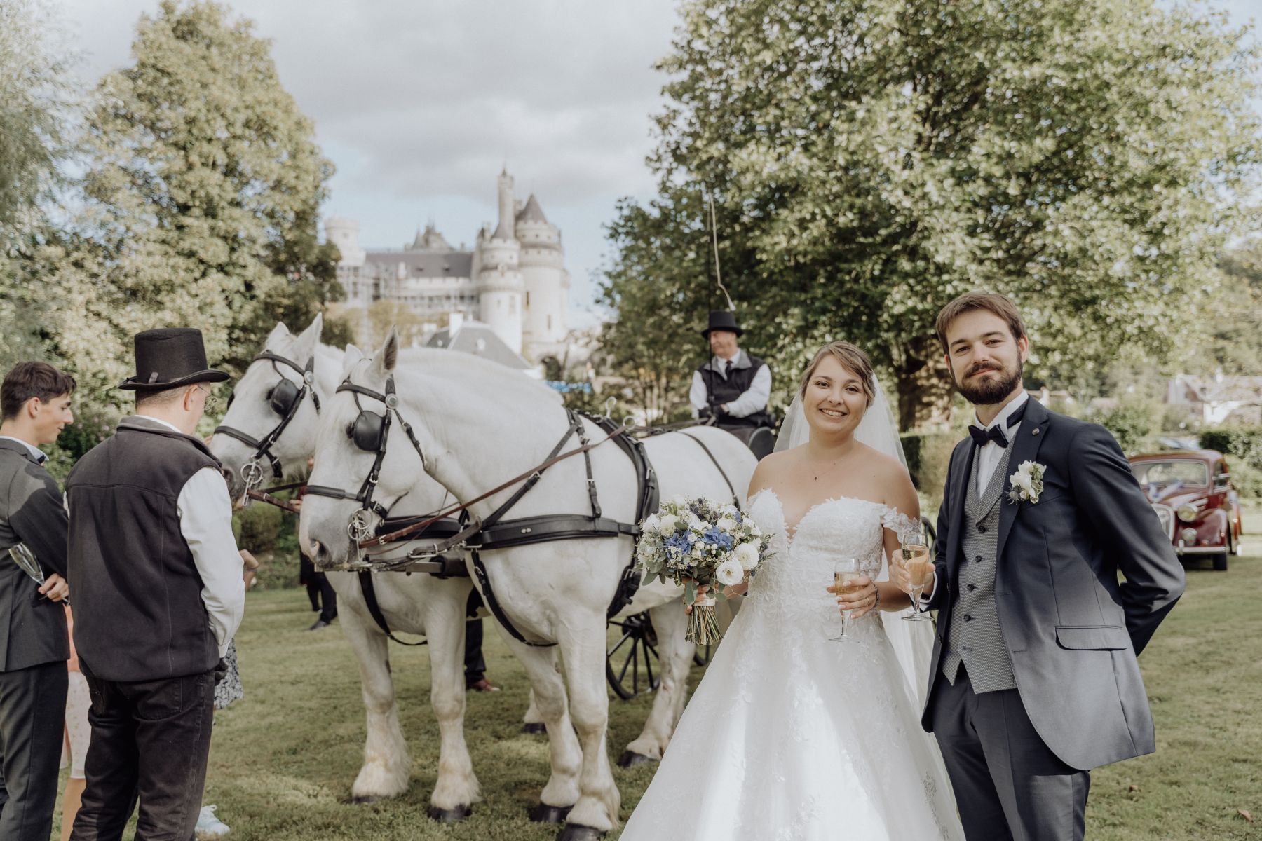 Mariage au Domaine des Thermes à Pierrefonds, Oise – préparatifs en famille – photographe Karen Garuchet