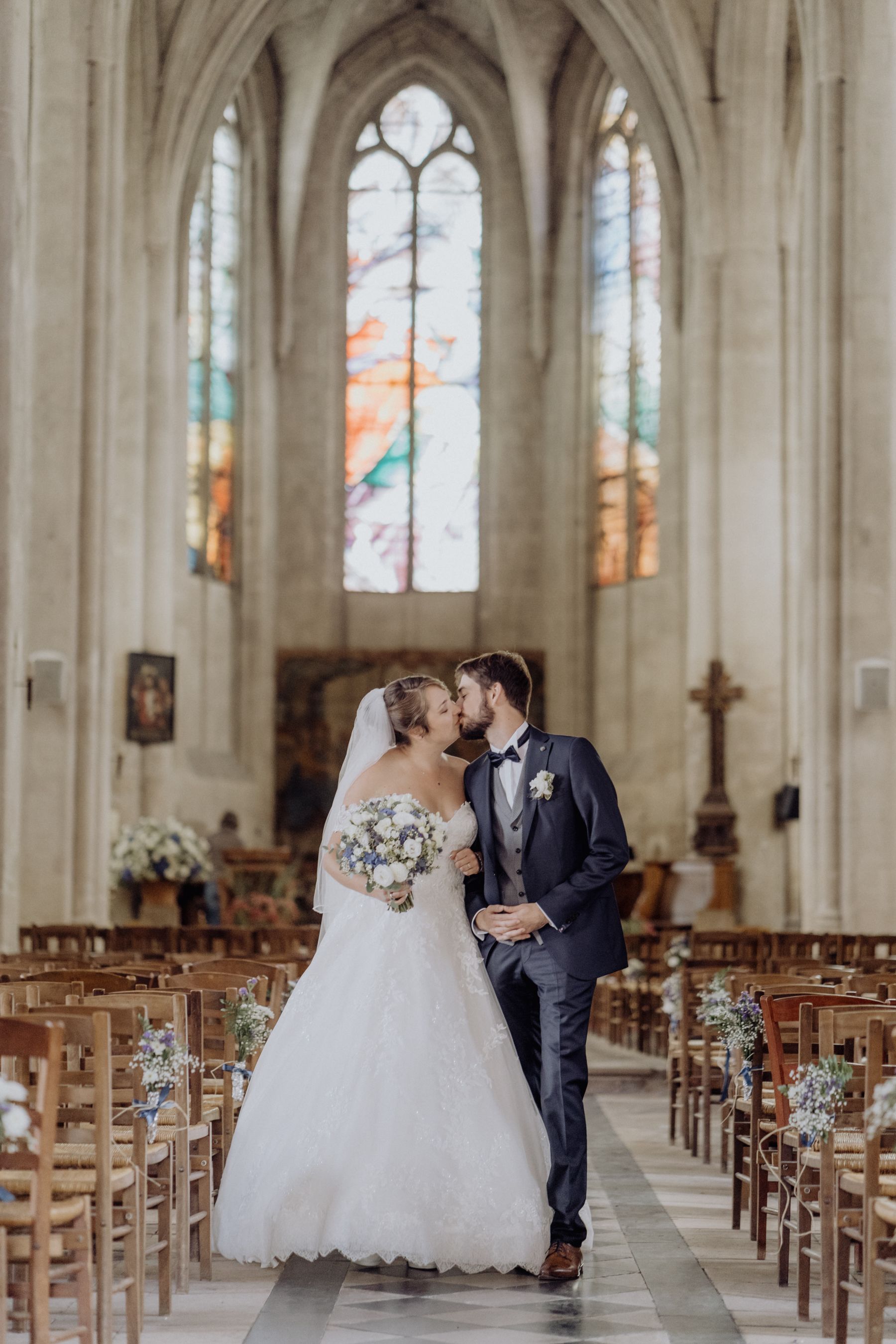 Mariage au Domaine des Thermes à Pierrefonds, Oise – cérémonie religieuse à l'église de Crépy-en-Valois – photographe Karen Garuchet