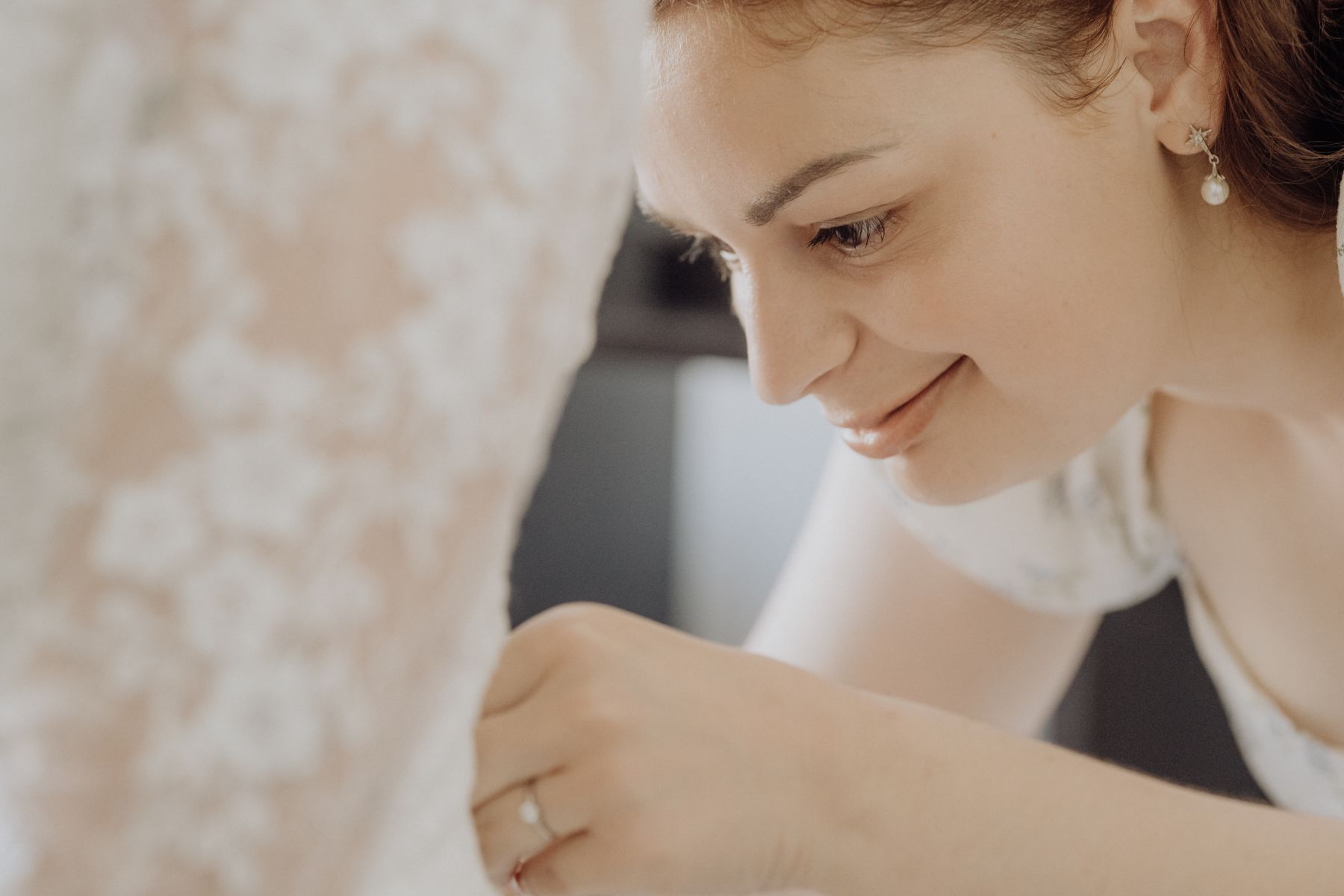 Mariage à la cathédrale de Sens, Yonne – portraits des mariés – photographe Karen Garuchet
