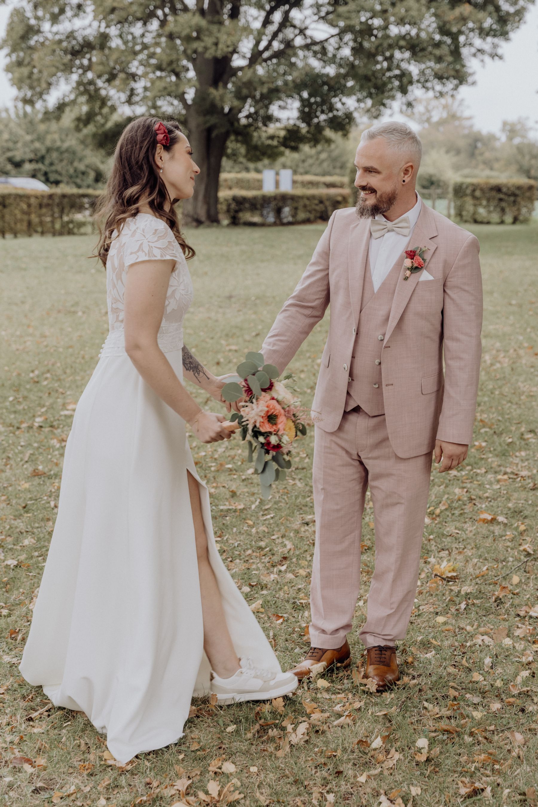 Mariage à Béthancourt-en-Valois, Oise – alliances fabriquées par le marié – photographe Karen Garuchet