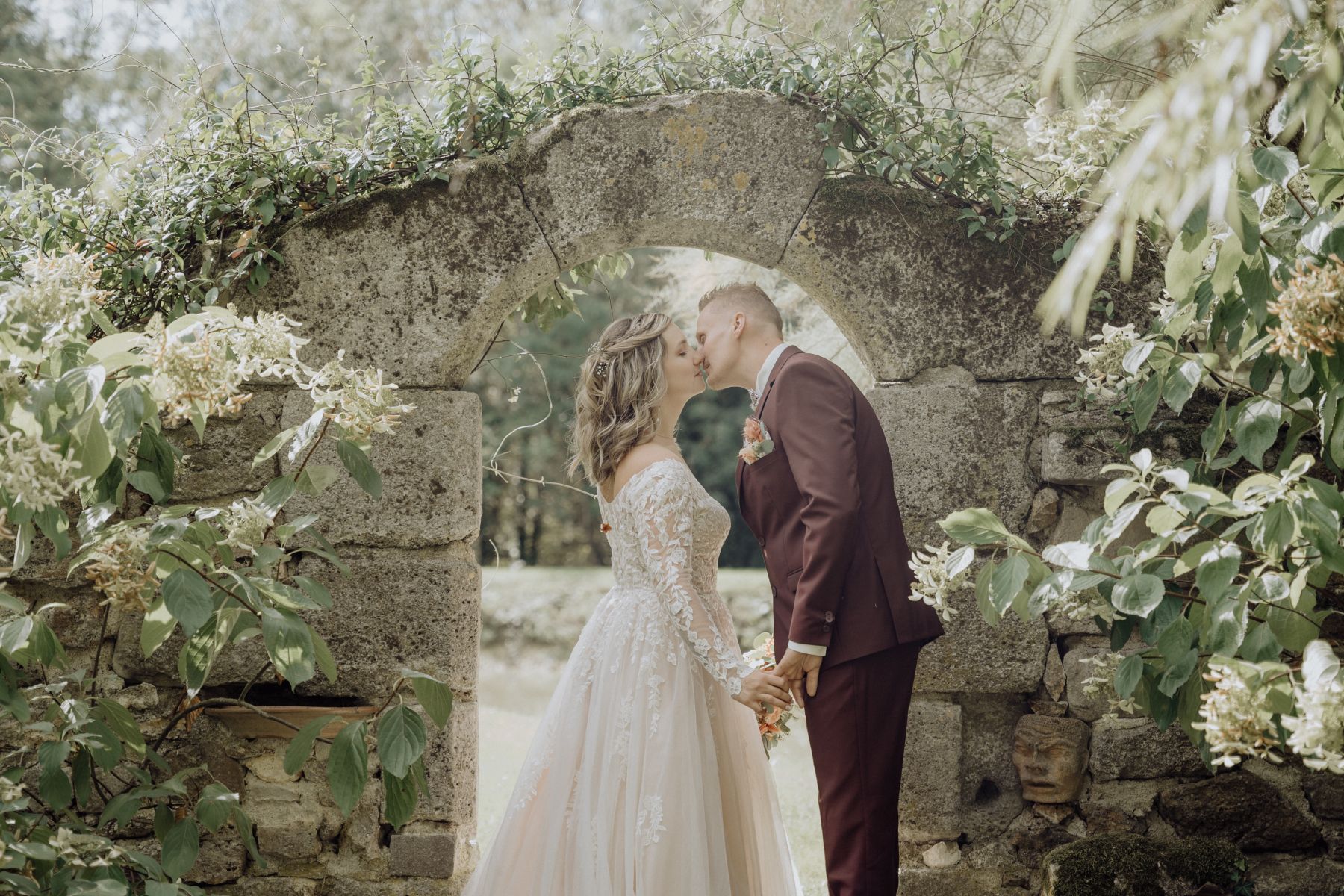 Mariage dans l'Aisne près de Château-Thierry – cérémonie civile à la mairie – photographe Karen Garuchet