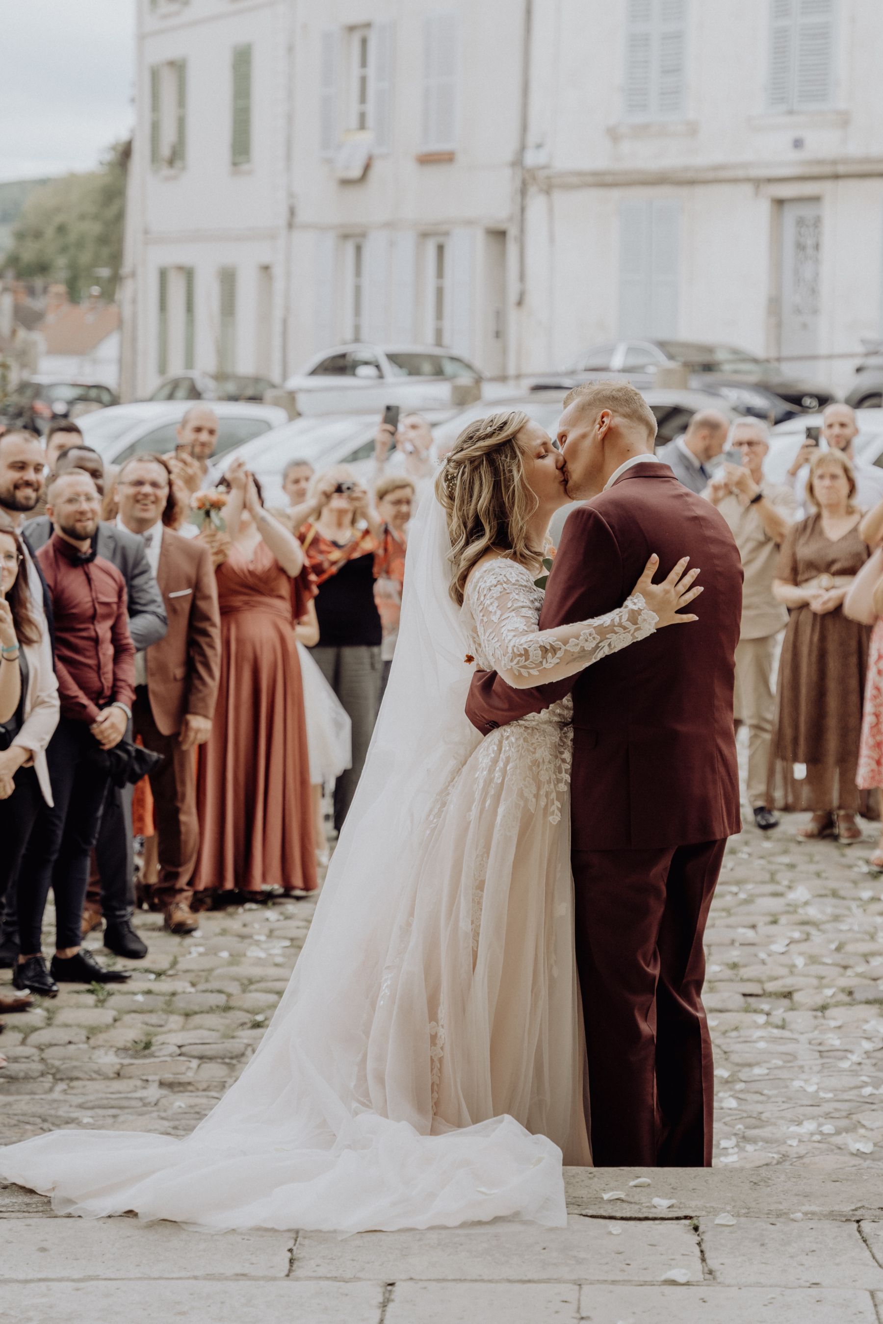 Mariage dans l'Aisne près de Château-Thierry – séance couple à la Ferme de la Loge – photographe Karen Garuchet
